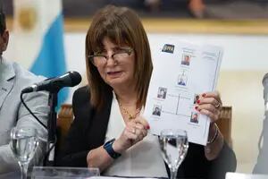 La ministra Patricia Bullrich presentó la caída de “la peor banda de secuestradores de los últimos diez años”