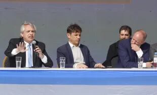 Alberto Fernandez with Axel Kisilof and Martin Insourald at Lomas de Zamora