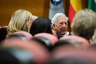 Vargas Llosa viajará en mayo a la Argentina