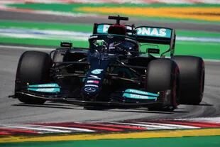Lewis Hamilton celebró su pole position número 100 en el circuito de Montmeló, en las afueras de Barcelona