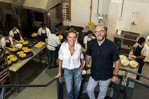 “Cocinar para 20 presidentes fue una gran experiencia”, cuentan Josie Bridge y Tommy Perlberger