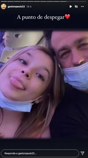 "A punto de despegar", Gastón Pauls publicó una foto junto con su hija Muna Pauls Cherri luego de bordar el vuelo a Nueva York (Crédito: Instagram/@gastonpauls22)
