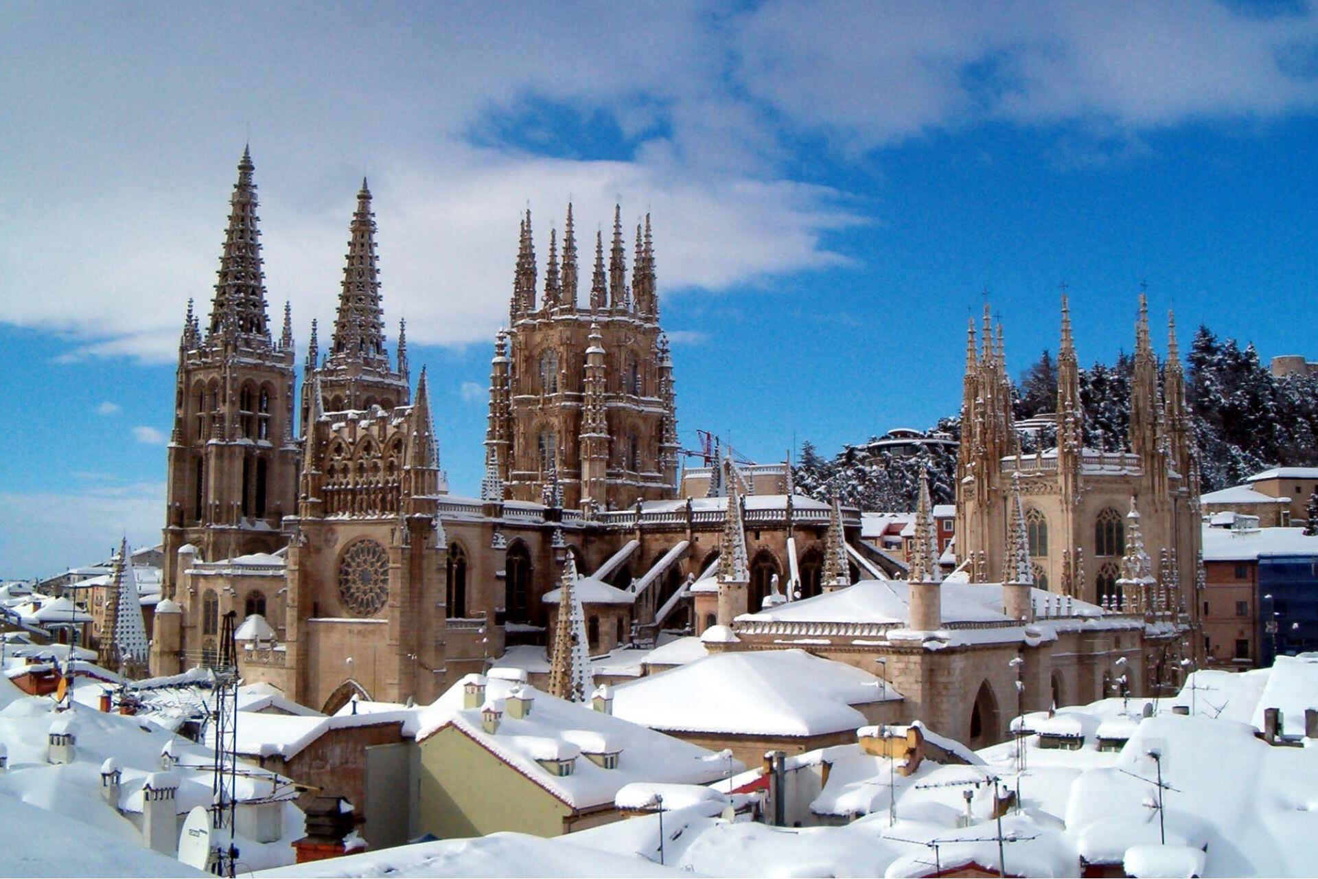Burgos es conocida por sus bajas temperaturas y su historia milenaria.