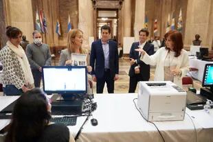 Cristina Kirchner junto a la senadora Fernández Sagasti, impulsora del proyecto de expropiación de Vicentin 