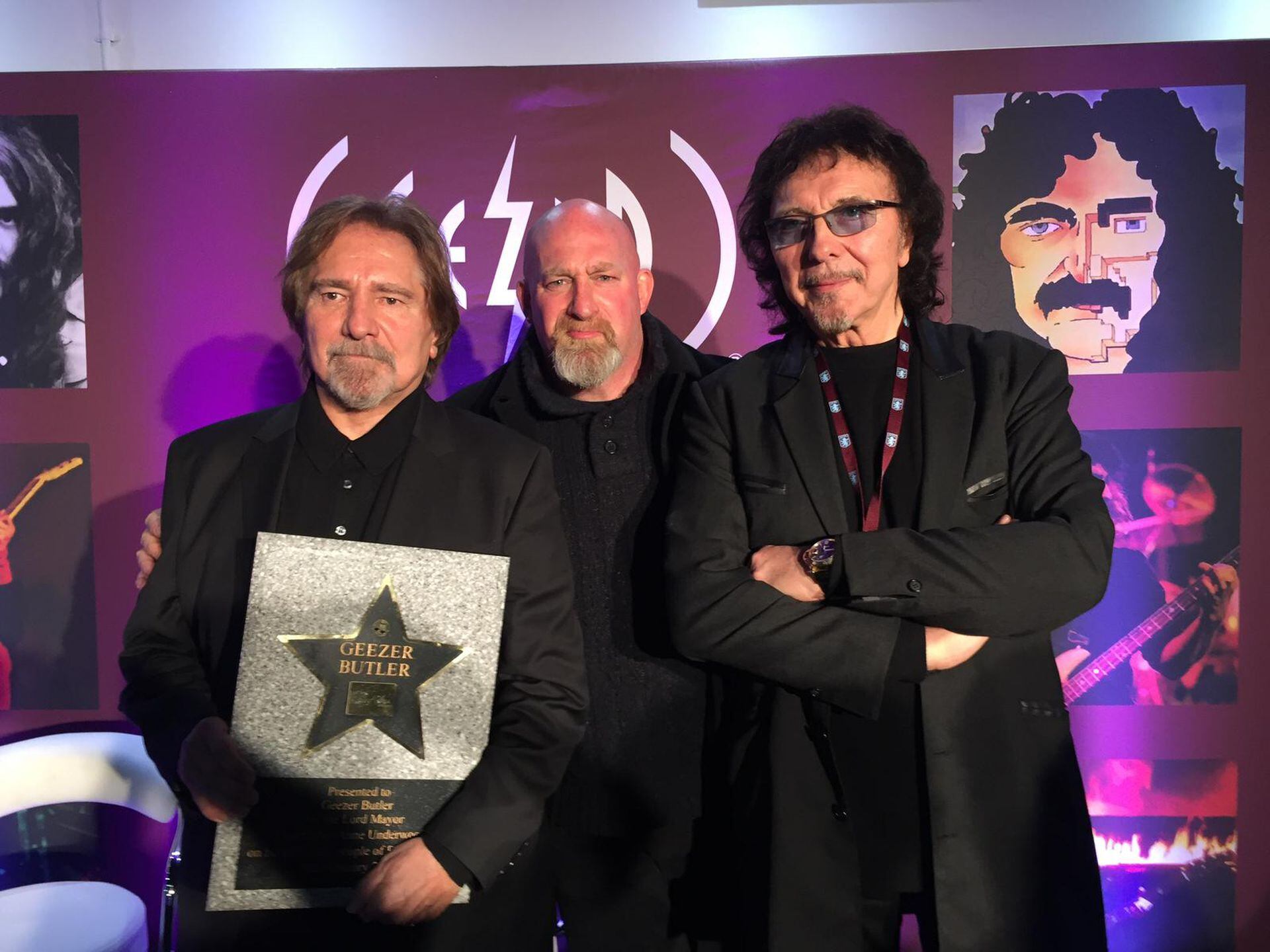 Christian Martin, como fanático de la música heavy metal, no dejó pasar la oportunidad de fotografiarse junto a Geezer Butler y Tony Iommi, bajista y guitarrista de Black Sabbath