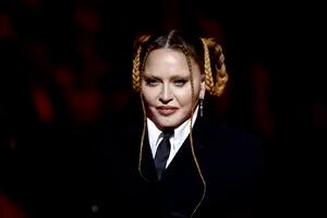 Madonna se defendió de las críticas a su "nuevo" rostro