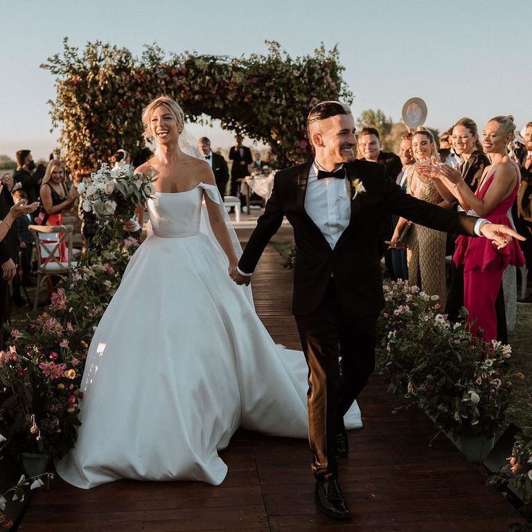 “Para siempre. S&R”, escribieron Ricky Montaner y Stefi Roitman en la primera foto que publicaron de la boda
