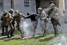 Chile: escapaba de los Carabineros en una protesta y murió electrocutado
