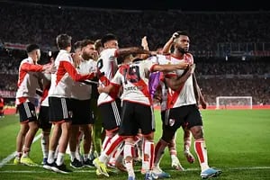 River mejoró con los cambios, y con un doblete de Borja, le ganó a Central y quedó cerca de la clasificación