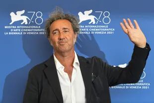 Por su película autobiográfica Fue la mano de Dios, el director italiano Paolo Sorrentino recibió León de Plata Gran Premio del Jurado en el Festival Internacional de Cine de Venecia