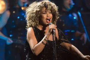 Cómo Tina Turner rompió el silencio sobre el maltrato en su contra (e inspiró a muchas mujeres)