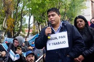 Protesta de Claudio Vidal en Río Gallegos el pasado 4 de abril. (Foto Archivo)