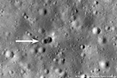 El misterio del cohete que chocó contra la Luna y dejó un impactante doble cráter