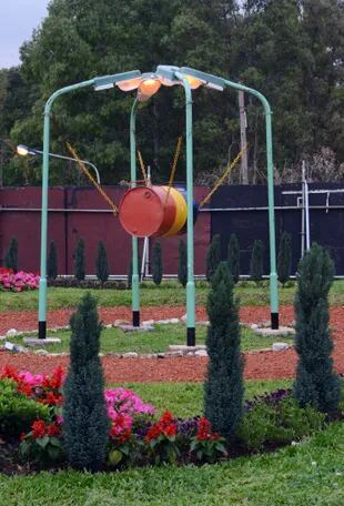 Un caballito se escapa (2006), de Julián D'Angiolillo, en Parque Rivadavia