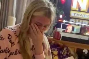 La joven recibió un regalo que le recuerda a su mejor amigo fallecido hace dos años