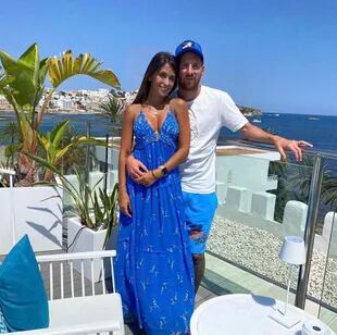 Antonela y Leo en el hotel Es Vivé de Ibiza
