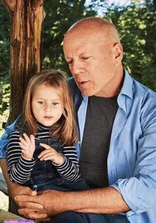 Bruce Willis junto a su hija más pequeña, Evelyn