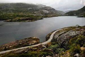El milagro de la ingeniería de Noruega que conecta el sur del país a través de impresionantes paisajes