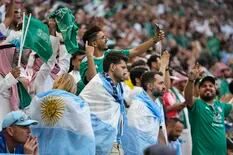La grieta que se abrió en la hinchada argentina por la falta de aliento ante un debut inesperado