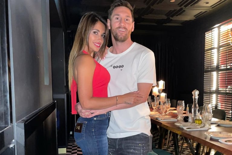 Antonela Roccuzzo y Lionel Messi tuvieron una cena con amigos y la empresaria compartió las imágenes en Instagram