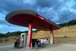 Qué hay detrás del insólito auge de estaciones de servicio en Cúcuta, la ciudad colombiana fronteriza con Venezuela
