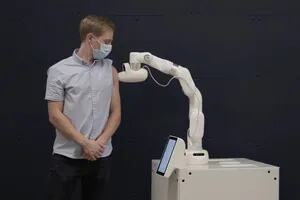 Muestran un robot capaz de dar inyecciones sin usar agujas