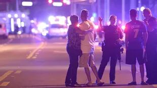 Al menos 20 muertos tras un tiroteo en un local bailable de Orlando