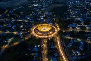 La Plaza de Toros, en la zona Real de San Carlos, que además ofrece viñedos y museos para visitar, a pocos kilómetros del casco histórico de Colonia