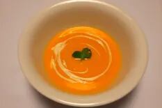 Sopa crema de calabaza, jengibre y naranja