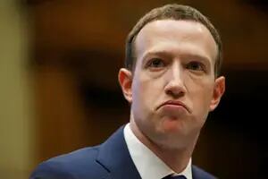 Mark Zuckerberg afirma que no piensa renunciar al mando de Facebook