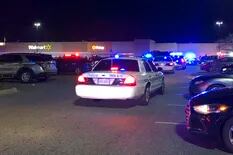 El desgarrador relato de un testigo que vio cómo un hombre mató a al menos seis personas en un supermercado de EE.UU.