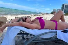 Flavia Palmiero sorprendió al posar en Miami con su nueva línea de trajes de baño