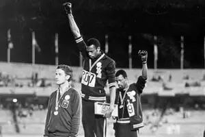 A 50 años del Black Power y el triste final del medallista blanco de aquel podio
