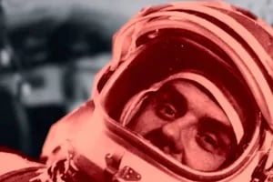 La historia del astronauta que iba a dar los primeros pasos en el espacio y se estrelló contra la Tierra