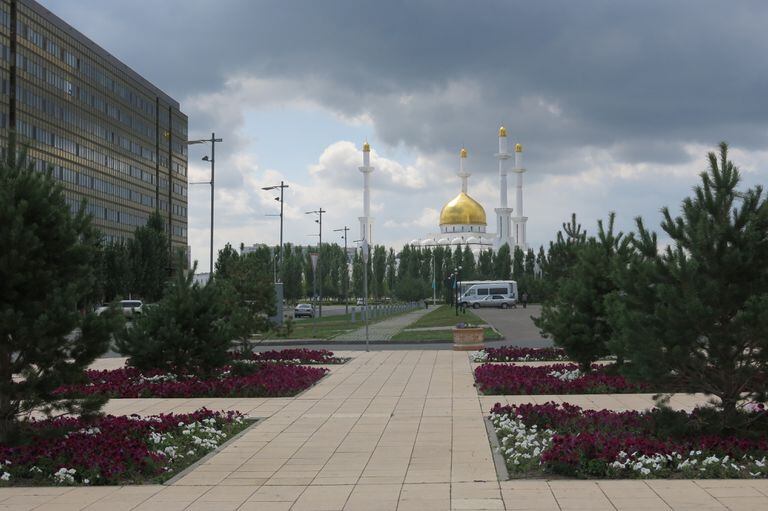 Mezquita Nur Astaná, con capacidad para 5.000 fieles. Es la tercera más grande del Asia Central.