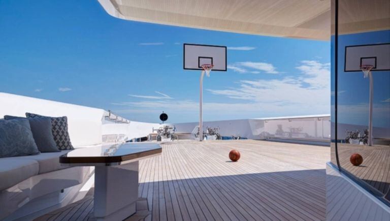 Increíblemente, el yate de Jordan cuenta con su propia cancha de baloncesto de tamaño completo