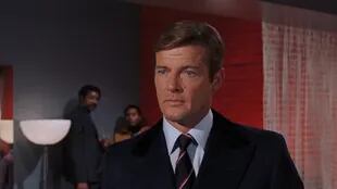 Roger Moore, en la piel del agente 007