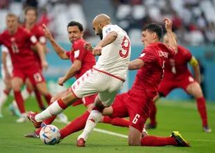 Jebali creyó haber marcado el gol para poner a Túnez en ventaja, pero estaba adelantado