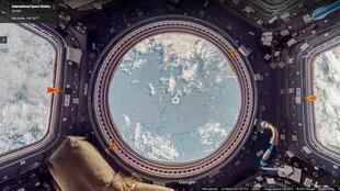 Una vista panorámica de Street View de la cúpula de observación de la Estación Espacial Internacional