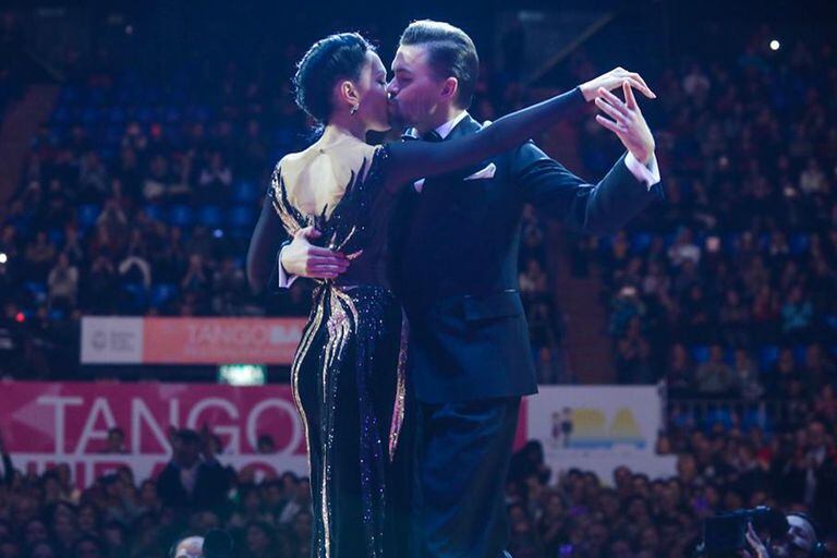 Una pareja rusa, la ganadora en la categoría de tango escenario en el Mundial