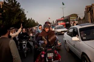 Talibanes ingresando a Kabul