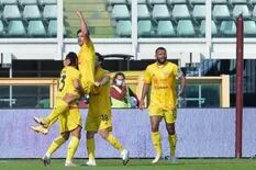 Serie A: Gio Simeone y un doblete que le dio el primer triunfo a Cagliari