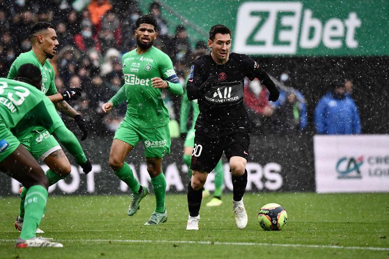 Messi bajo cero: el partido que se jugó bajo una intensa nevada en Saint-Etienne