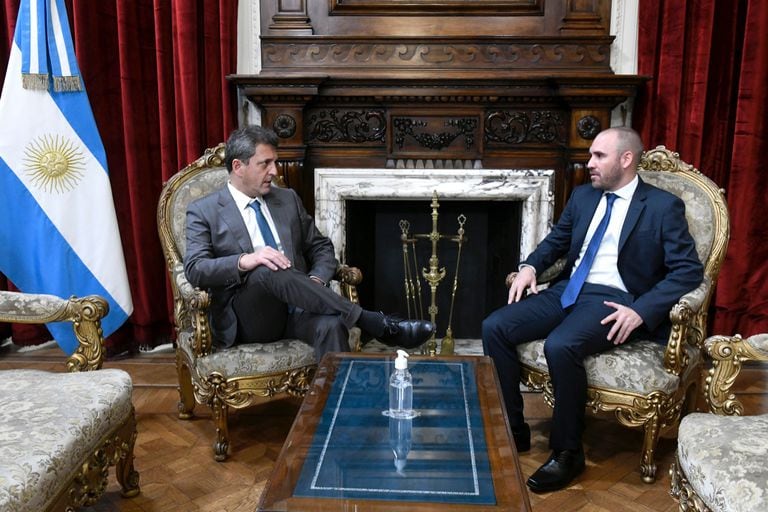 El presidente de la Cámara de Diputados, Sergio Massa, y el ministro Martín Guzmán en un encuentro reciente.