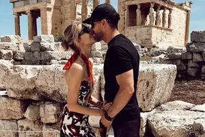 Las románticas vacaciones del Cholo Simeone y Carla Pereyra en Grecia
