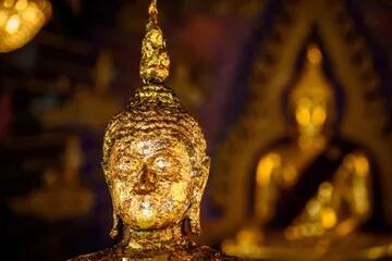En realidad, Wat Pariwat, es un conjunto de tres templos budistas ubicados en las afueras de Bangkok