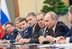 “Hasta el canciller ruso quedó shockeado”: el Kremlin admitió que muy pocos sabían del plan de invasión de Putin