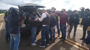 El golfista Ángel "Pato" Cabrera llega a Puerto Iguazú, extraditado desde Brasil