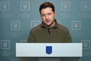 La Unión Europea le entreabre la puerta a Ucrania tras un dramático pedido de Zelensky
