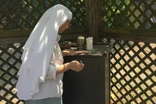 Algunas monjas, como la hermana Kate, consumen aceite de cannabis